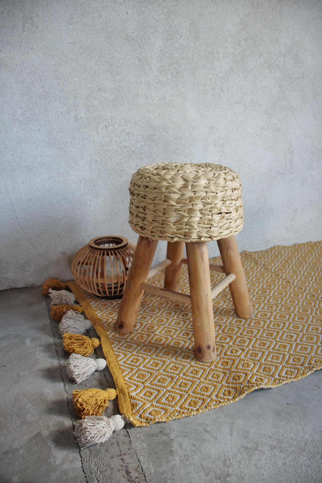 Stolička - proutěná