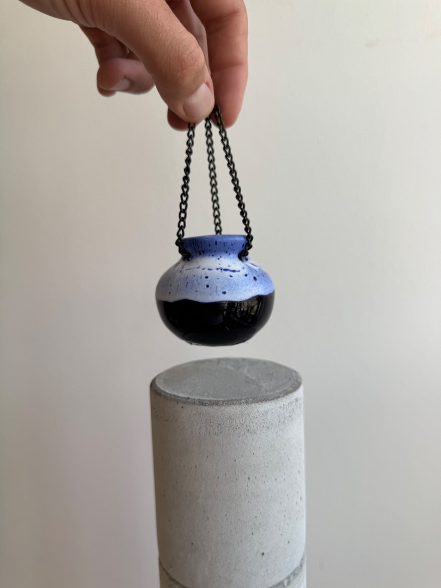 Mini keramická váza - modrá